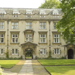 Christ's College Отель