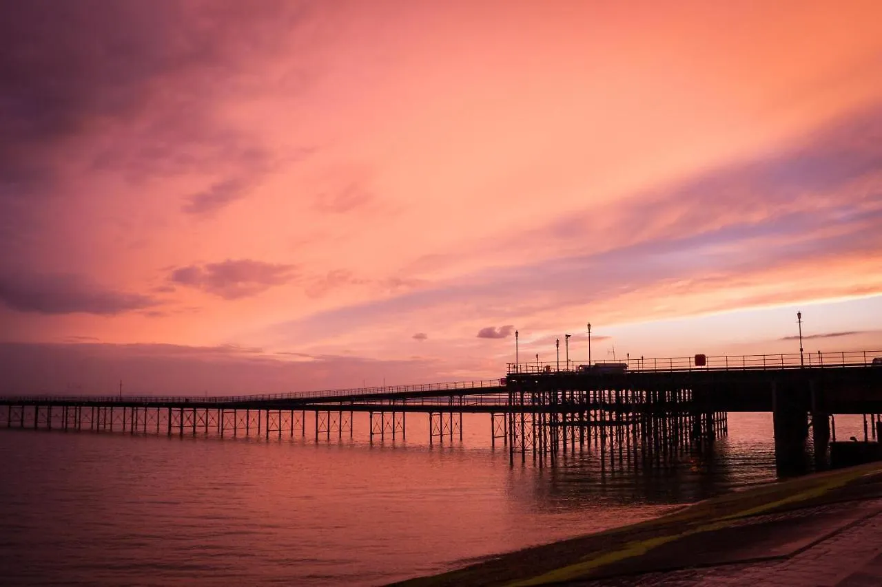 Roslin Beach Hotel Southend-on-Sea