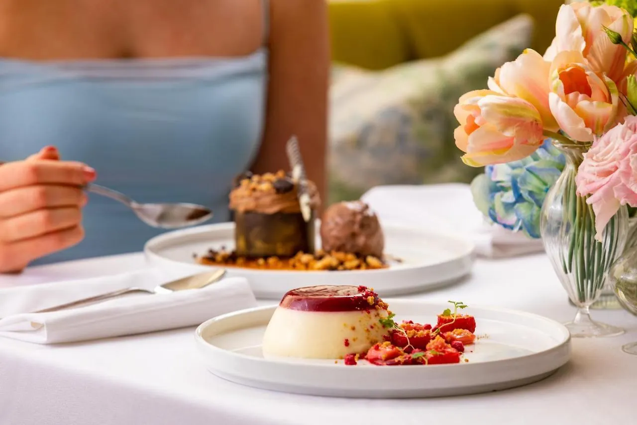 ****  Roslin Beach Hotel Southend-on-Sea Velká Británie